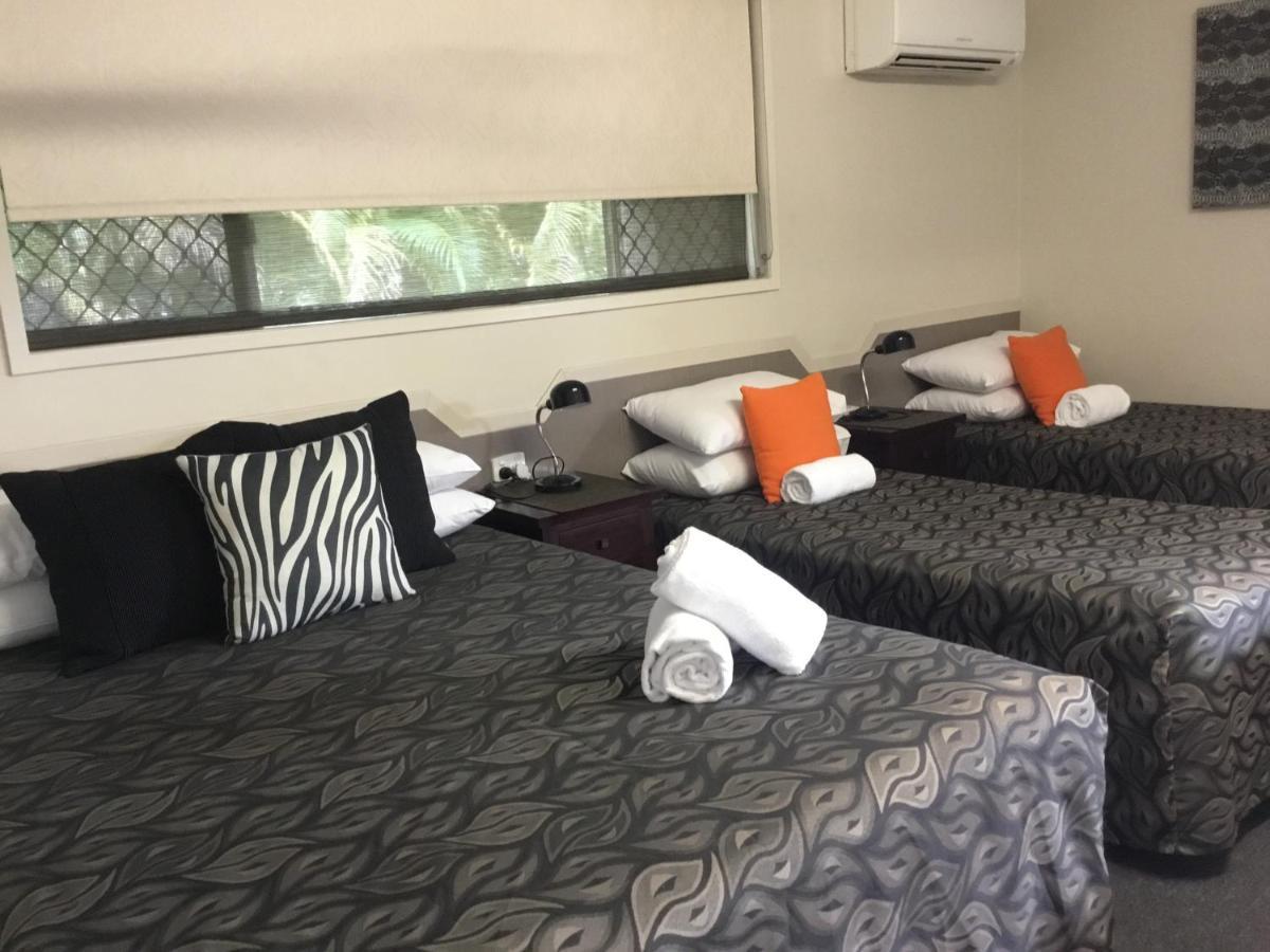 Golden Palms Motor Inn Bundaberg Ngoại thất bức ảnh