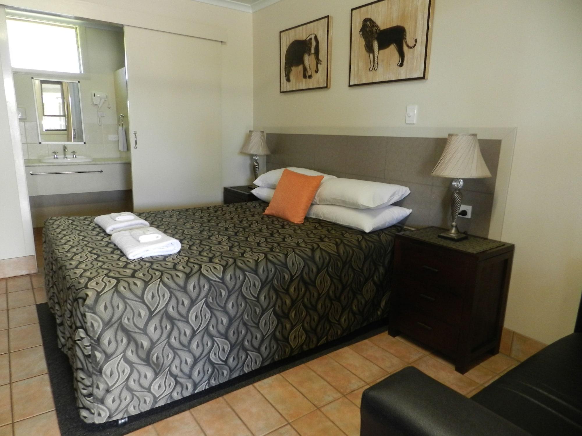 Golden Palms Motor Inn Bundaberg Ngoại thất bức ảnh