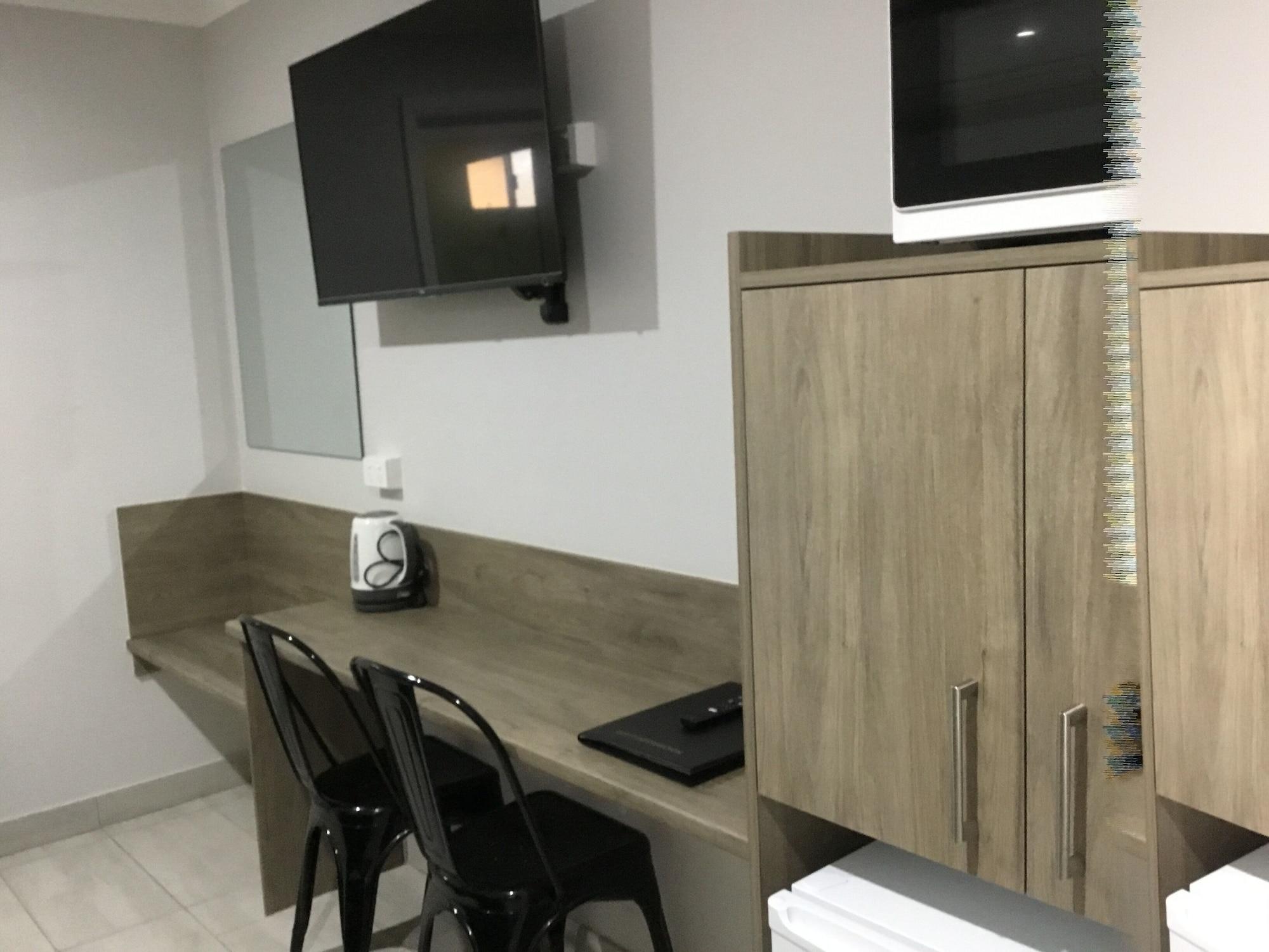 Golden Palms Motor Inn Bundaberg Ngoại thất bức ảnh
