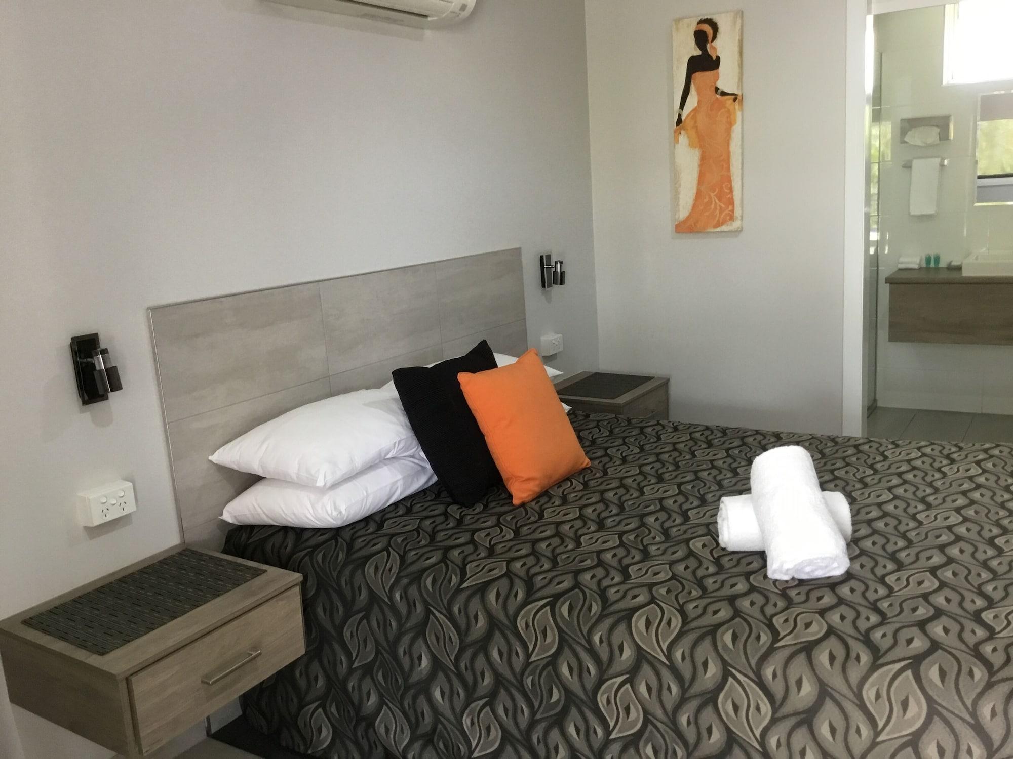 Golden Palms Motor Inn Bundaberg Ngoại thất bức ảnh