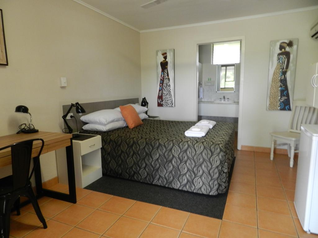Golden Palms Motor Inn Bundaberg Ngoại thất bức ảnh